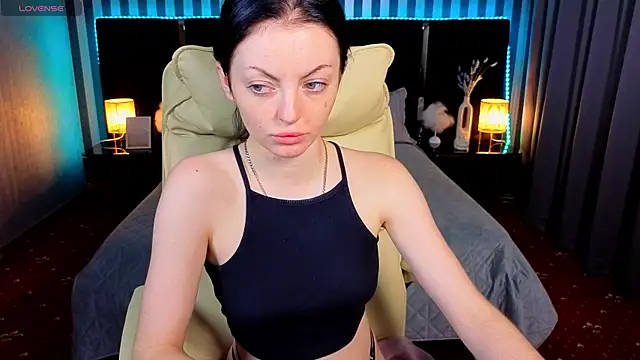 Daisy Delight online show from November 2025 08:20:02 PM