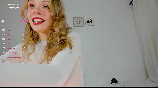 Snapshot of ass_latte chatting on December 2024 11:45:01 PM ass latte online show from December 2024 11:45:01 PM