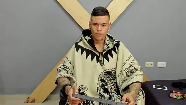 Snapshot of jamesinked_ chatting on December 2024 02:13:02 PM jamesinked online show from December 2024 02:13:02 PM