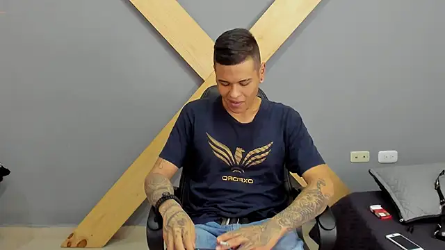 Snapshot of jamesinked_ chatting on December 2024 05:34:01 PM jamesinked online show from December 2024 05:34:01 PM