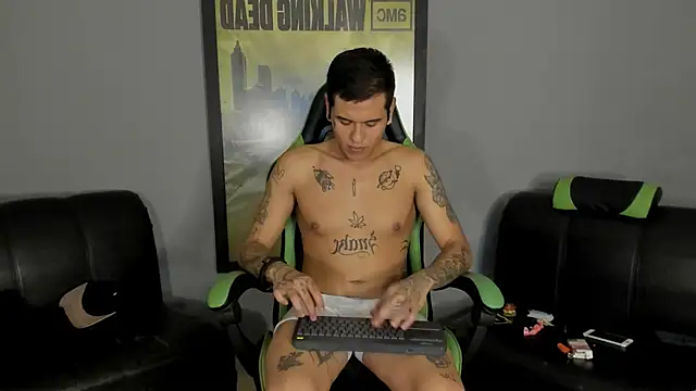 Snapshot of jamesinked_ chatting on February 2025 05:19:02 AM jamesinked online show from February 2025 05:19:02 AM