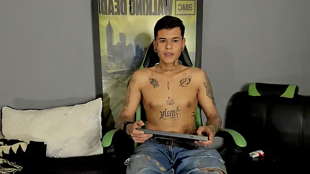 jamesinked  online show from March 2025 10:28:02 PM