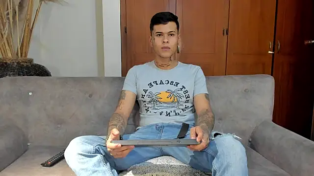 Snapshot of jamesinked_ chatting on November 2025 03:16:02 AM jamesinked online show from November 2025 03:16:02 AM