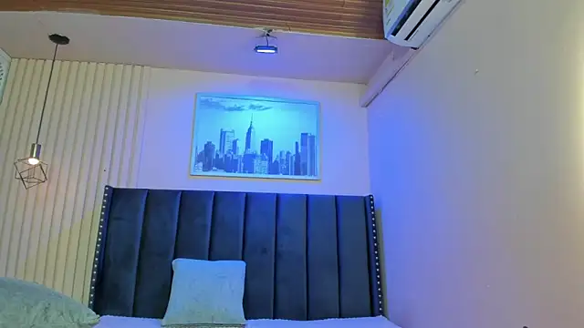 viiolett lee online show from February 2026 08:05:02 PM