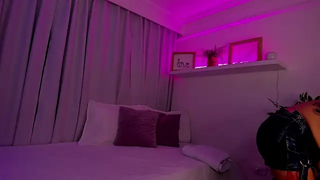 Snapshot of susyy7 chatting on November 2025 07:37:01 PM susyy7 online show from November 2025 07:37:01 PM