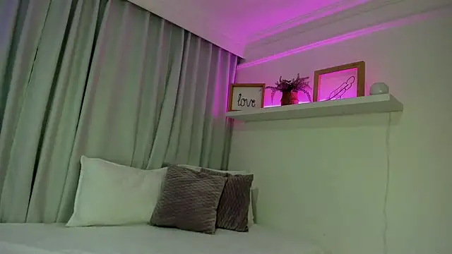 Snapshot of susyy7 chatting on November 2025 07:36:02 PM susyy7 online show from November 2025 07:36:02 PM