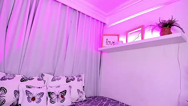 Snapshot of susyy7 chatting on November 2025 07:25:01 PM susyy7 online show from November 2025 07:25:01 PM