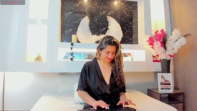 Cinthya mjs online show from September 2025 11:54:02 AM