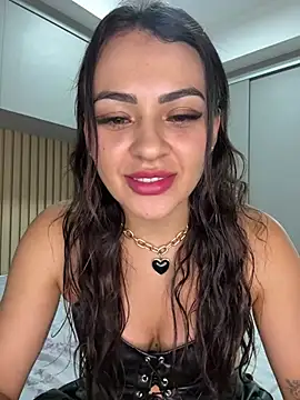 Snapshot of carol_amorim chatting on December 2024 02:34:02 AM carol amorim online show from December 2024 02:34:02 AM