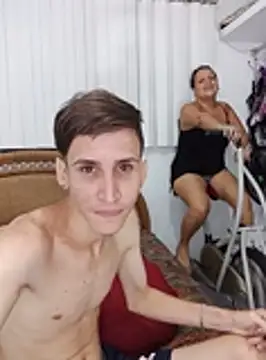 Milfvalesk online show from November 2025 08:35:01 AM