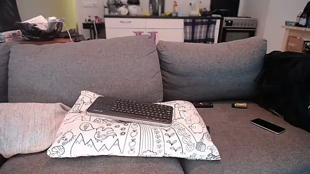 P4RtYBOII92 online show from September 2025 11:34:01 AM