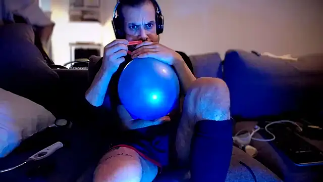 P4RtYBOII92 online show from October 2025 03:24:01 PM