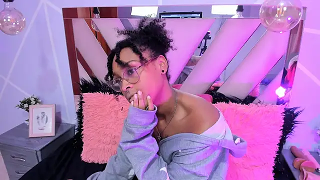 Elith noa online show from January 2025 10:42:01 PM