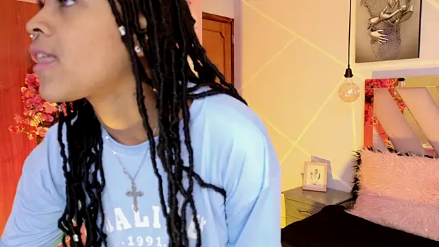 Snapshot of Elith_noa chatting on September 2025 07:17:01 PM Elith noa online show from September 2025 07:17:01 PM