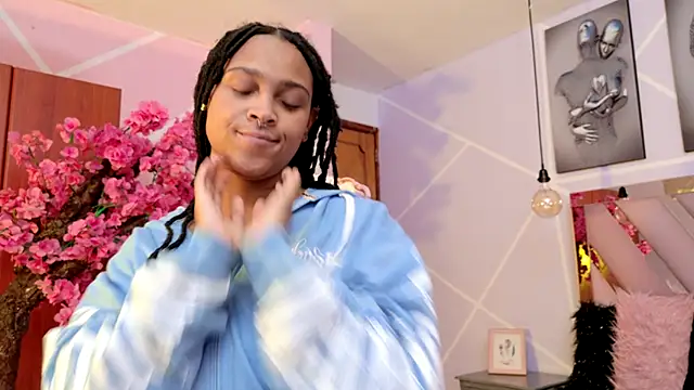 Snapshot of Elith_noa chatting on October 2025 07:25:02 PM Elith noa online show from October 2025 07:25:02 PM