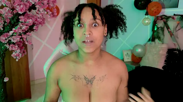 Snapshot of Elith_noa chatting on October 2025 07:25:02 PM Elith noa online show from October 2025 07:25:02 PM