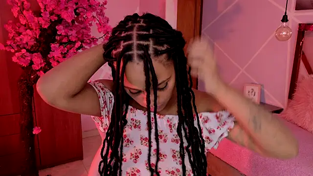 Snapshot of Elith_noa chatting on November 2025 08:22:02 PM Elith noa online show from November 2025 08:22:02 PM