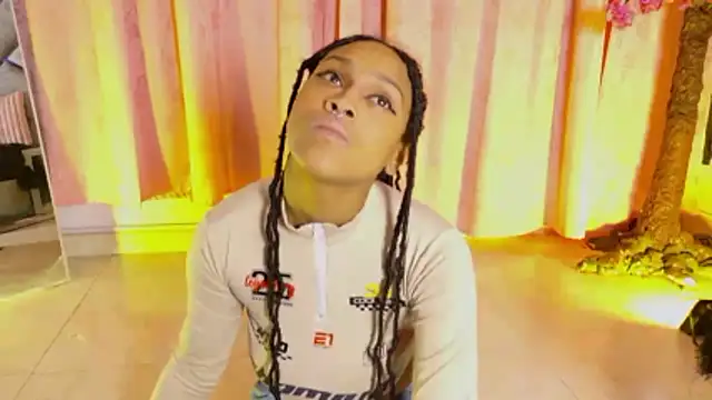 Elith noa online show from January 2026 10:14:02 PM