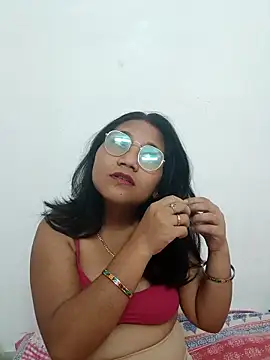 Cuterinki online show from May 2026 08:03:02 PM
