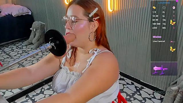 Snapshot of mylittle_princess chatting on March 2026 01:24:01 PM mylittle princess online show from March 2026 01:24:01 PM