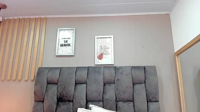 mariaa fernanda online show from December 2025 04:06:01 AM