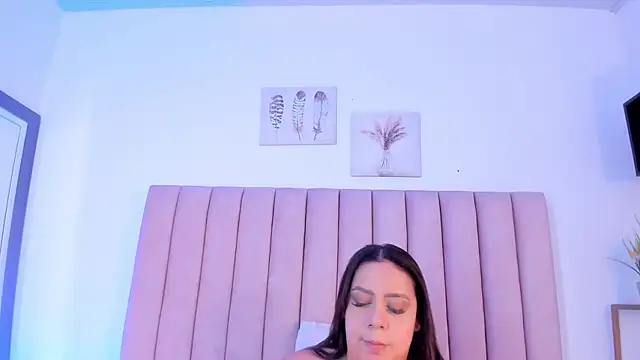 mariaa fernanda online show from May 2026 11:26:02 AM