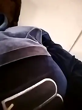 Snapshot of Kami-liya chatting on March 2025 03:25:01 AM Kami-liya online show from March 2025 03:25:01 AM
