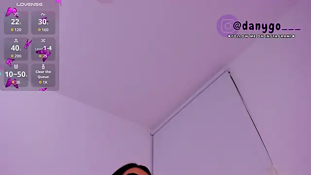 Snapshot of ZarianaEvanz chatting on November 2025 11:04:02 PM ZarianaEvanz online show from November 2025 11:04:02 PM