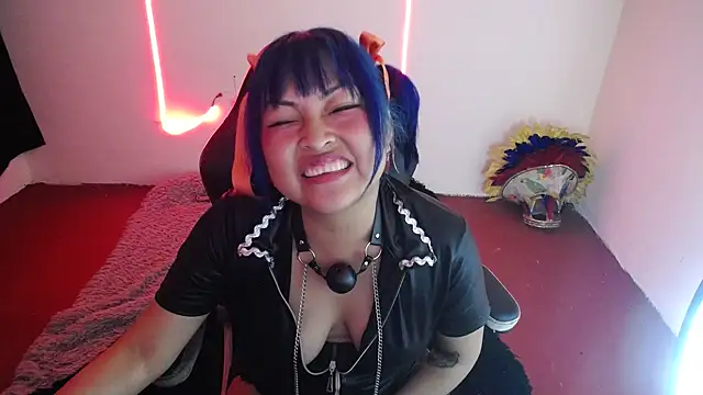 Snapshot of Shaddycute_ chatting on December 2024 08:37:02 AM Shaddycute online show from December 2024 08:37:02 AM