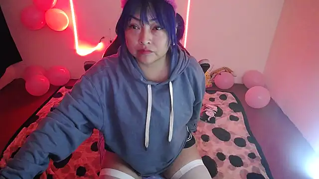 Snapshot of Shaddycute_ chatting on December 2024 08:27:02 AM Shaddycute online show from December 2024 08:27:02 AM