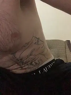 Snapshot of J3sus721 chatting on October 2025 04:22:02 AM J3sus721 online show from October 2025 04:22:02 AM