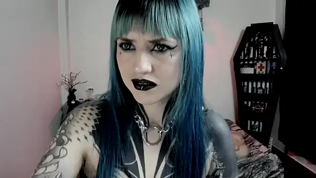 DimmuandDarkness online show from May 2026 10:06:02 PM