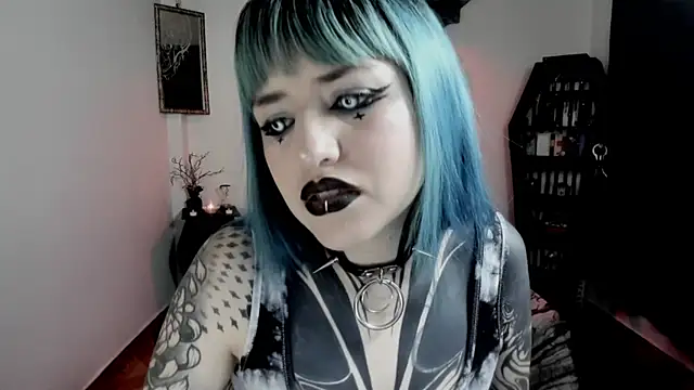 Snapshot of DimmuandDarkness chatting on May 2026 08:50:02 PM DimmuandDarkness online show from May 2026 08:50:02 PM