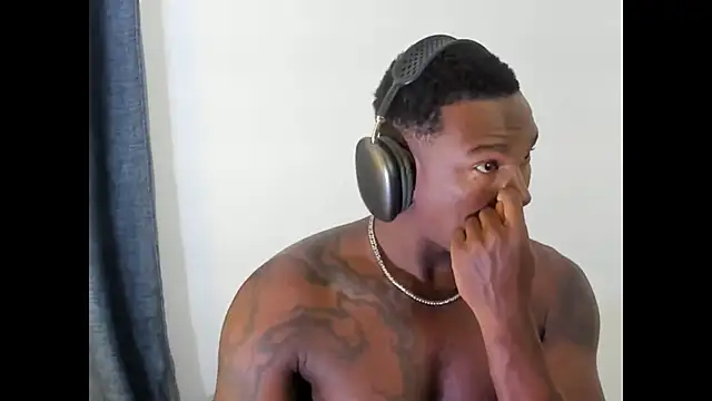 Troykhalil online show from February 2026 09:15:02 PM