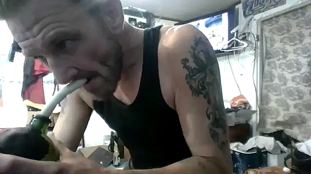 gettinit2wice online show from July 2026 09:43:01 PM