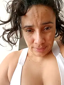 Snapshot of LEIRIS_Y_FRED_01 chatting on November 2025 02:54:01 PM LEIRIS Y FRED 01 online show from November 2025 02:54:01 PM