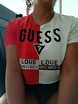 Snapshot of LEIRIS_Y_FRED_01 chatting on December 2025 02:48:01 PM LEIRIS Y FRED 01 online show from December 2025 02:48:01 PM