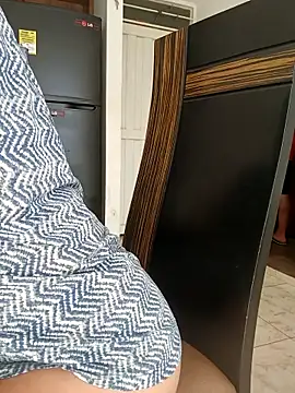 Snapshot of LEIRIS_Y_FRED_01 chatting on December 2025 02:57:02 PM LEIRIS Y FRED 01 online show from December 2025 02:57:02 PM