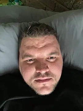 Snapshot of Mikey-HH chatting on December 2024 04:17:01 PM Mikey-HH online show from December 2024 04:17:01 PM