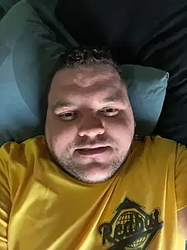 Snapshot of Mikey-HH chatting on December 2024 04:27:02 PM Mikey-HH online show from December 2024 04:27:02 PM