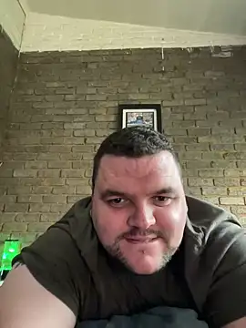 Snapshot of Mikey-HH chatting on January 2025 04:30:02 PM Mikey-HH online show from January 2025 04:30:02 PM