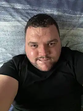 Snapshot of Mikey-HH chatting on February 2025 04:03:01 PM Mikey-HH online show from February 2025 04:03:01 PM