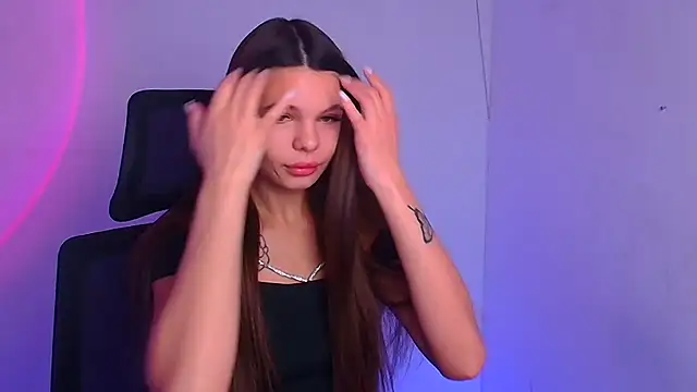 Hanna Way online show from December 2024 06:35:01 AM