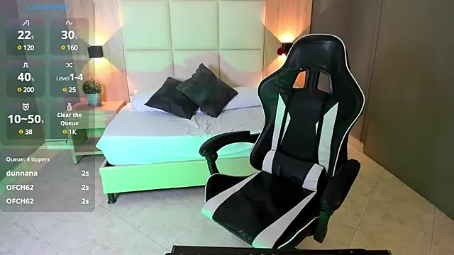 caro03x online show from March 2025 05:41:02 AM