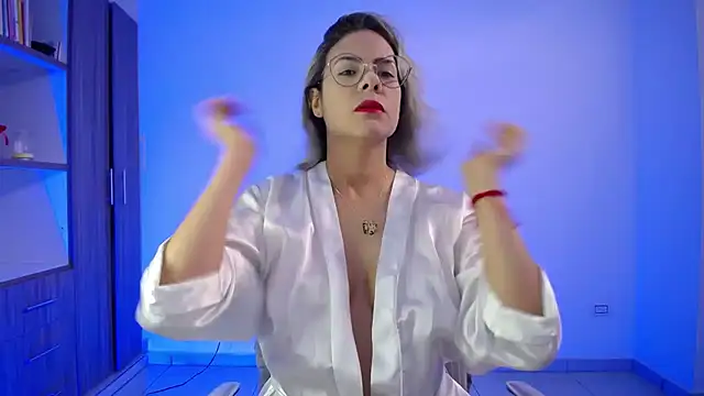 Snapshot of candydowson1 chatting on October 2025 05:23:02 PM candydowson1 online show from October 2025 05:23:02 PM