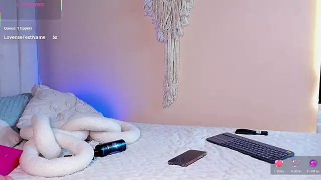 Elise Diamond online show from April 2026 01:02:02 PM