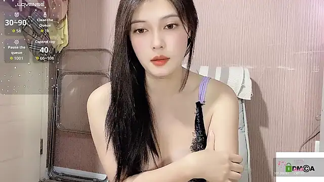 Snapshot of Regina0807 chatting on October 2025 02:39:02 PM Regina0807 online show from October 2025 02:39:02 PM