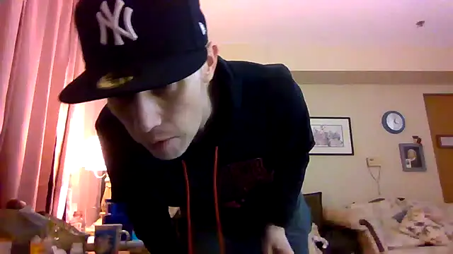 kollzCloudzz online show from April 2026 08:03:01 AM