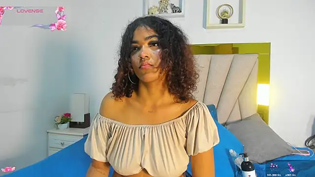 Snapshot of vahiolet_fuentes chatting on October 2025 02:55:02 AM vahiolet fuentes online show from October 2025 02:55:02 AM