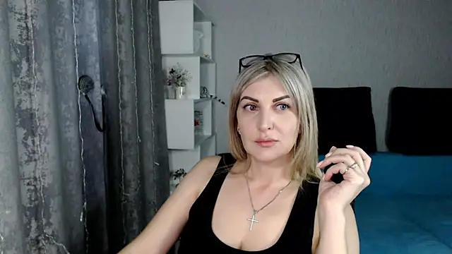 Amelia Harper online show from March 2025 07:03:02 PM